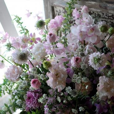 ピンク系で可愛く｜「フローリスト　シバタ」　（兵庫県三木市の花キューピット加盟店 花屋）のブログ