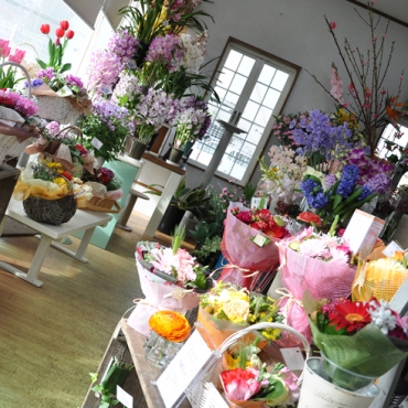 「フローリスト　シバタ」　（兵庫県三木市）の花屋店舗写真2